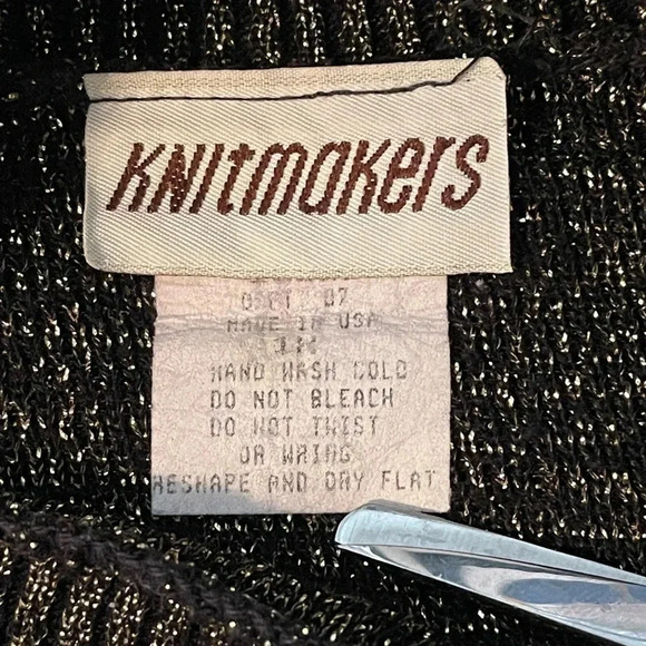 VINTAGE Knitmakers metallic gold/black sweater - Picture 6 of 10
